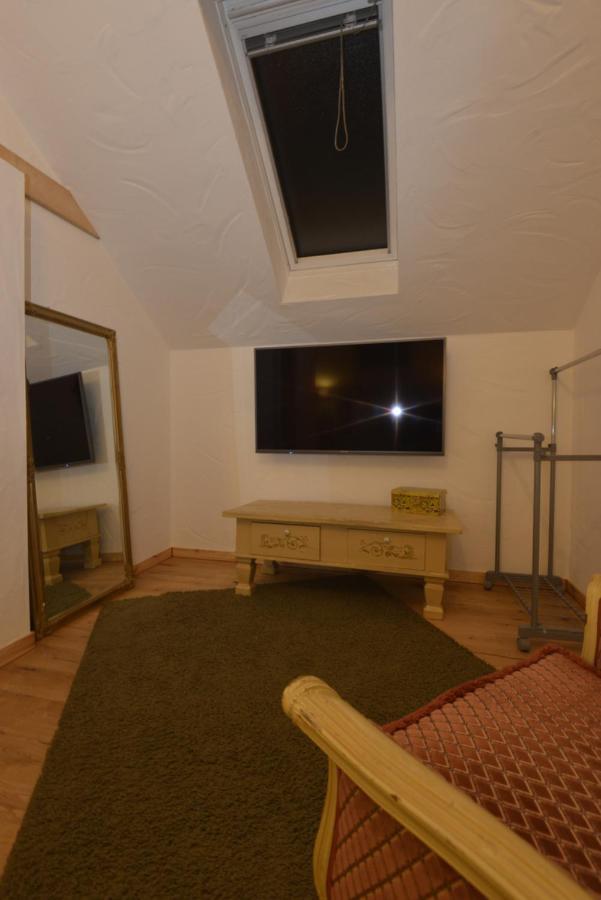 Eifel Kate, Relaxen Mit Sauna Und Whirlpool Dahlem  Kültér fotó